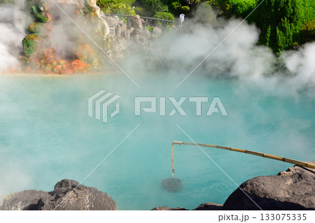 別府温泉　地獄めぐり　海地獄 133075335