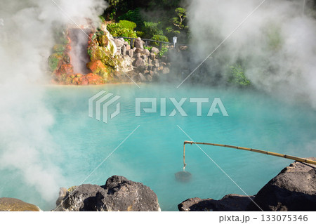 別府温泉　地獄めぐり　海地獄 133075346