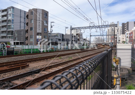小田急線の登戸高架橋 133075422