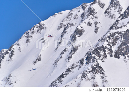 冬山　救難ヘリコプター 133075993
