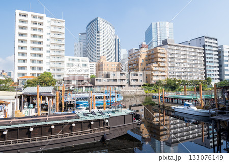 【品川区】屋形船と運河のある風景 133076149