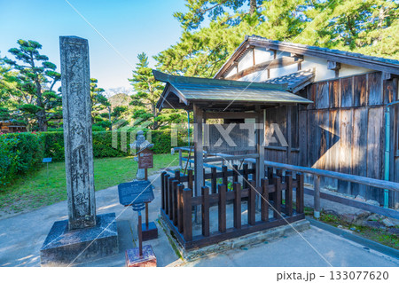 山口県萩市　松陰神社境内の松下村塾 133077620