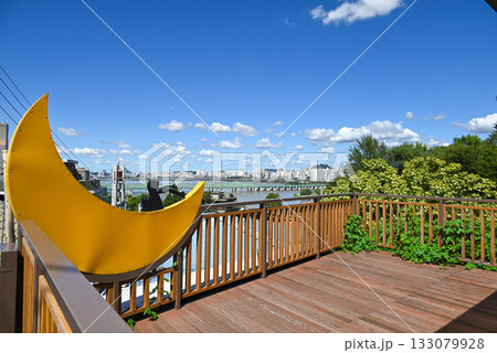 【韓国/ソウル】漢江の南、銅雀区の古い住宅街にある展望台 133079928