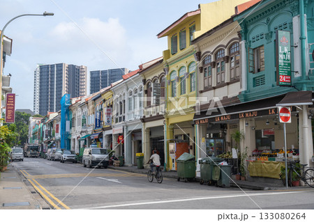 リトルインディアのカラフルな街並み, シンガポール 133080264