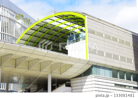 青空の立川駅と多摩都市モノレール 青空の立川駅と多摩都市モノレール 133081481