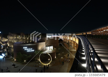 大阪・関西万博(EXPO2025)のアイルランド館と大屋根リング 大阪・関西万博(EXPO2025)のアイルランド館と大屋根リング 133085479