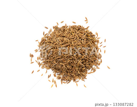 Cumin seed isolated. Caraway or fennel dry seeds close up, zeera macro, Indian cumin or zira grains 133087282