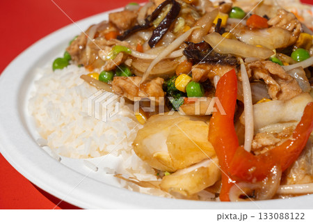 Udon Street Food, Chinese Fried Noodles, Beef Spaghetti with Vegetables, Asian Pasta 133088122