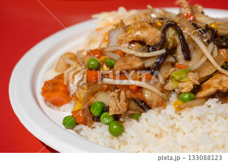 Udon Street Food, Chinese Fried Noodles, Beef Spaghetti with Vegetables, Asian Pasta 133088123