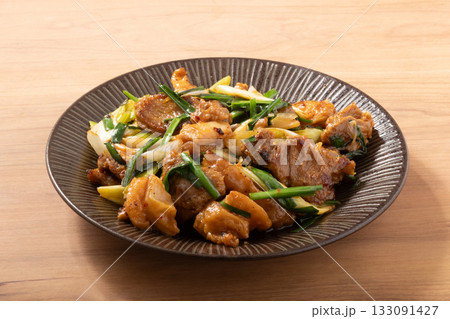 豚ミックスホルモン ネギニラ炒め(味噌味) 豚ミックスホルモン ネギニラ炒め(味噌味) 133091427
