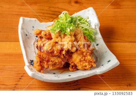 おいしい鶏の唐揚げ おいしい鶏の唐揚げ 133092583