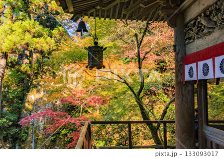 紅葉見頃な那谷寺 133093017