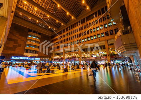 台湾 台北駅に集う人々 台湾 台北駅に集う人々 133099178