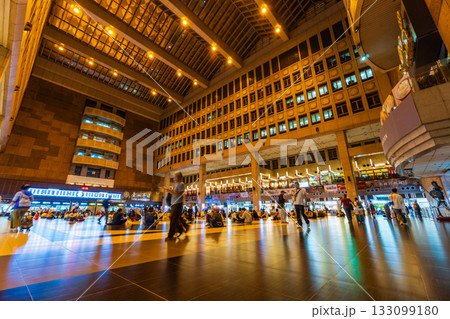 台湾 台北駅に集う人々 台湾 台北駅に集う人々 133099180