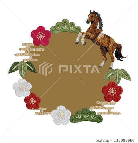 【馬と松竹梅の色付き丸枠】手刺繍イラスト素材 133099966