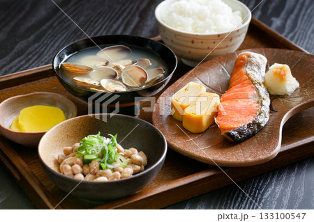 和朝食 133100547