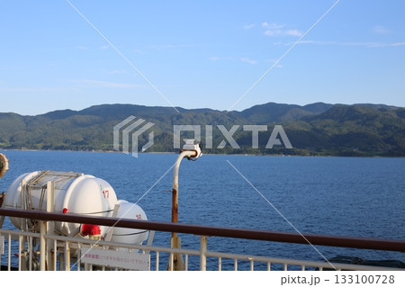 佐渡汽船のデッキにて 佐渡汽船のデッキにて 133100728