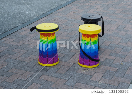 大阪府松原市 まつばらマルシェ 開催記録と裏側の風景 [行列に用意されたの折りたたみイス] 133100892