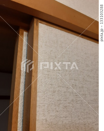 古い和室のドア　ドア　和室のイメージ 133103288