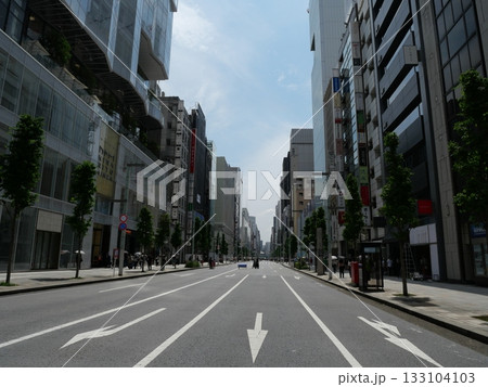 銀座の歩行者天国 133104103