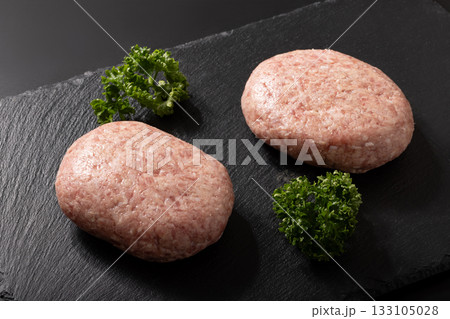 生ハンバーグ(国産牛 国産豚) 生ハンバーグ(国産牛 国産豚) 133105028