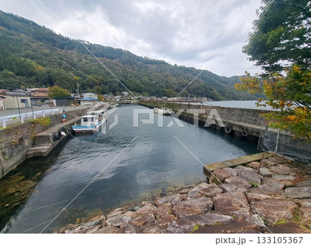 小さな集落の湊 133105367