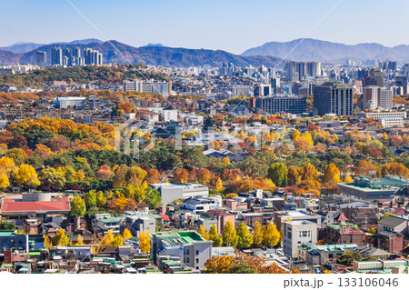 韓国 仁王山から眺めるソウル市街 秋景 韓国 仁王山から眺めるソウル市街 秋景 133106046