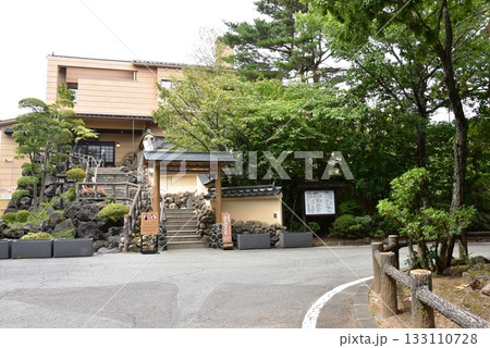 山梨県　富士眺望の湯ゆらりと案内板 133110728