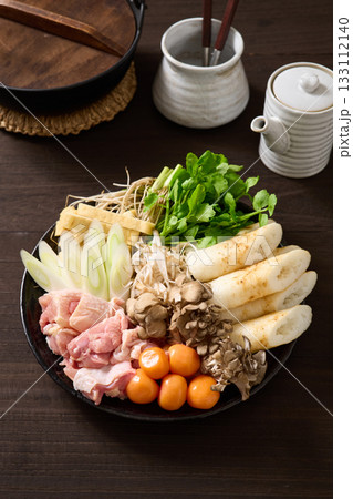きりたんぽ鍋の具材 133112140