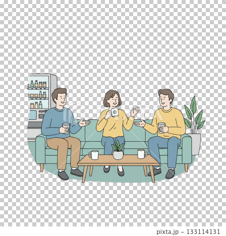 テレビを見て休憩する家族 133114131