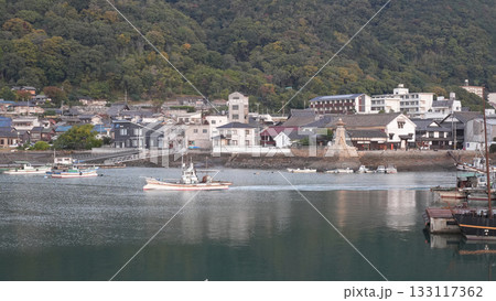 夜明けの鞆の浦港 133117362