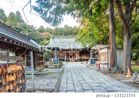 青葉神社拝殿　近代的な社頭景観 133121535