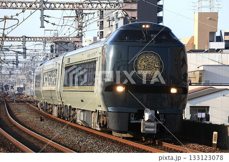 【JR西日本】683系6000番台 通勤特急「らくラクやまと」〜悠久〜(梅田貨物線:西九条〜大阪) 【JR西日本】683系6000番台 通勤特急「らくラクやまと」〜悠久〜(梅田貨物線:西九条〜大阪) 133123078