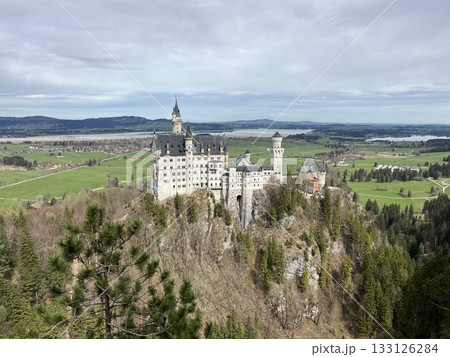 ドイツ・バイエルン州にあるノイシュヴァンシュタイン城 133126284