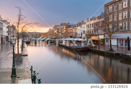 Canal at sunset in Leiden Netherlands Canal at sunset in Leiden Netherlands 133126928