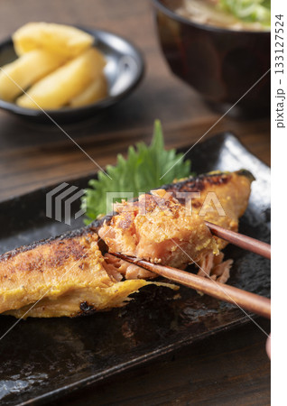 鮭の西京焼き 133127524