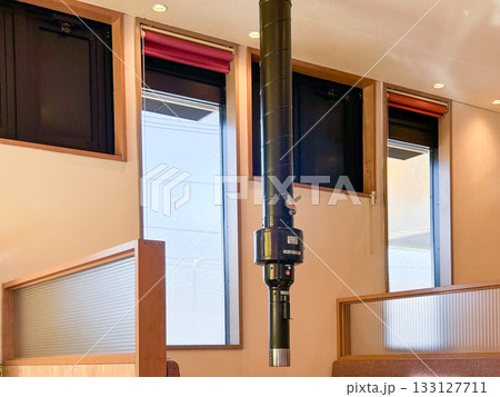 焼肉店の排煙ダクト 133127711