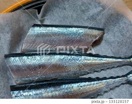 電子レンジ調理器具でサンマを焼く 電子レンジ調理器具でサンマを焼く 133128157