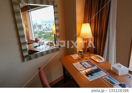 ホテルの客室（照明） 133128166