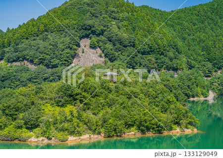森町の太田川ダムのダム湖(かわせみ湖)の風景(静岡県) 森町の太田川ダムのダム湖(かわせみ湖)の風景(静岡県) 133129049