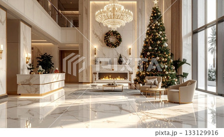 高級ホテルロビーのシャンデリアとクリスマスツリー 133129916