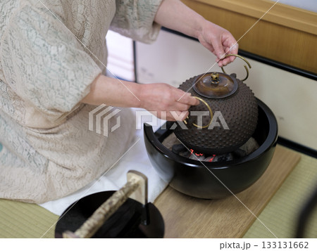 茶道における炭点前 - 表千家 133131662