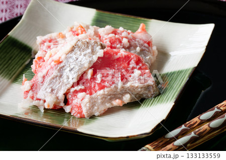 飯寿司（紅鮭） 133133559