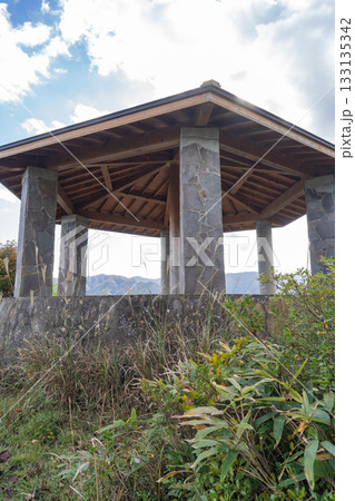 滝上山の山頂にある展望台(丹後天橋立大江山国定公園) 滝上山の山頂にある展望台(丹後天橋立大江山国定公園) 133135342