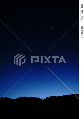星降る夜 133136166