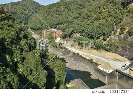 天ヶ瀬ダムから見る風景(京都府宇治市) 133137524