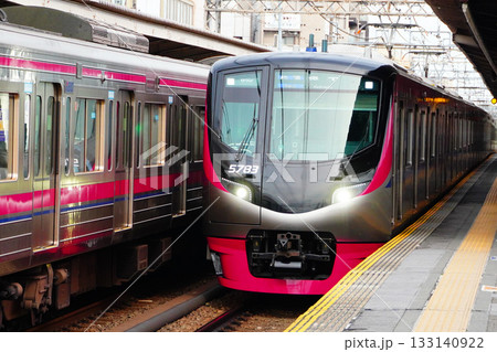 京王電鉄の電車 京王電鉄の電車 133140922