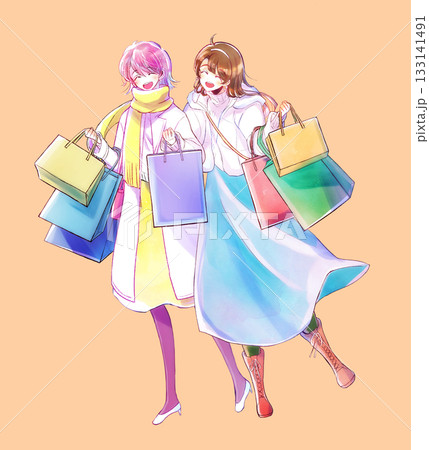 買い物袋をたくさん持った女性2人　笑顔　冬　 133141491
