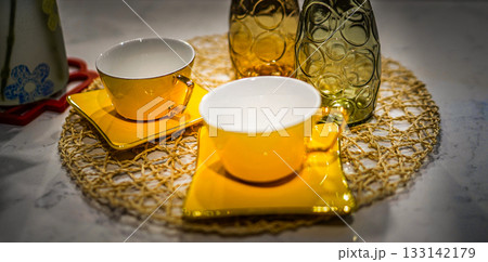 黄色いティーカップ 133142179