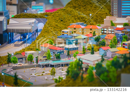 住宅街のミニチュア風景 133142216
